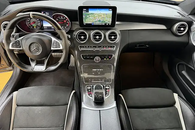 Mercedes-Benz C-Class view 9