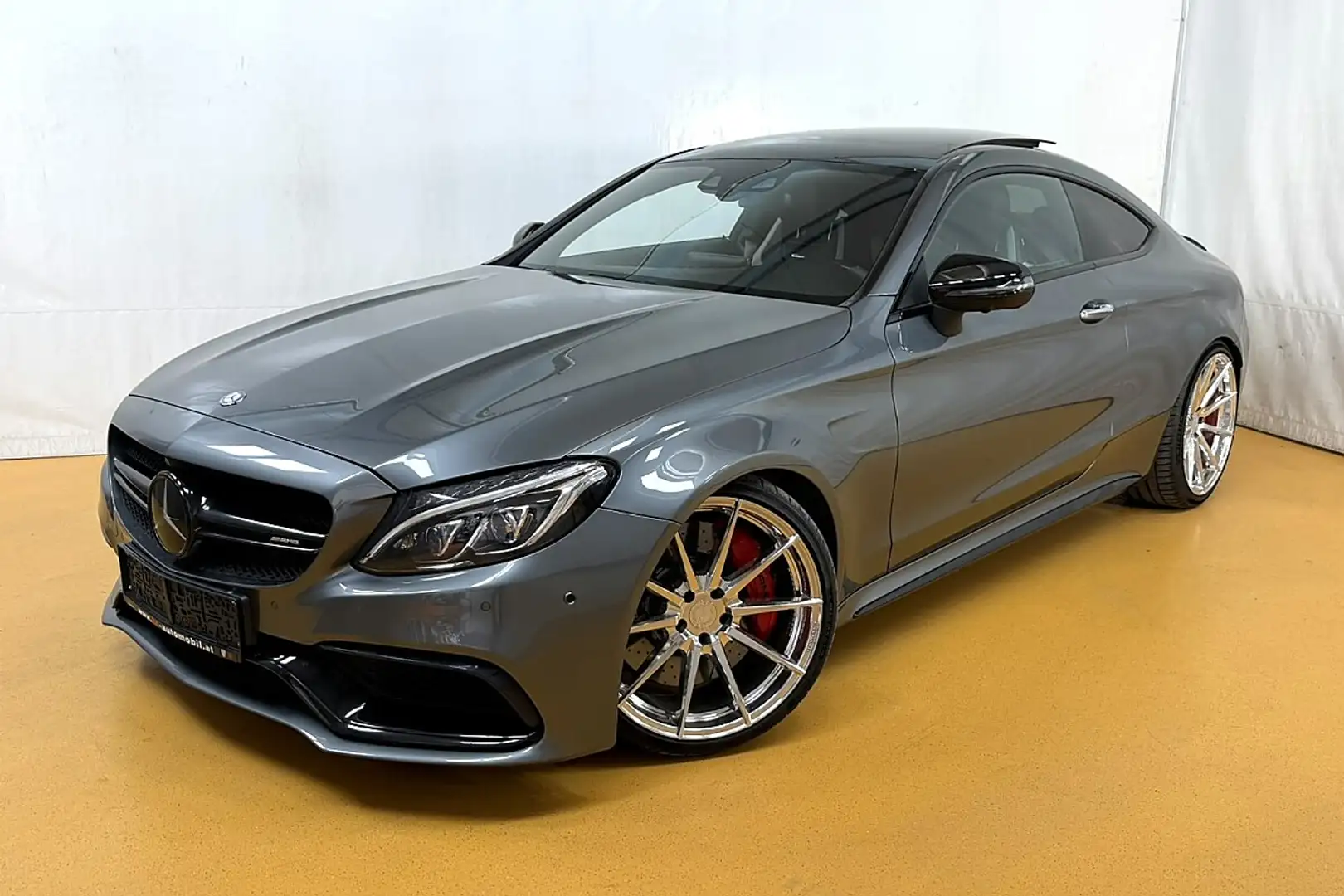 Mercedes-Benz C 63 AMG S Coupe Aut. Grau - 1