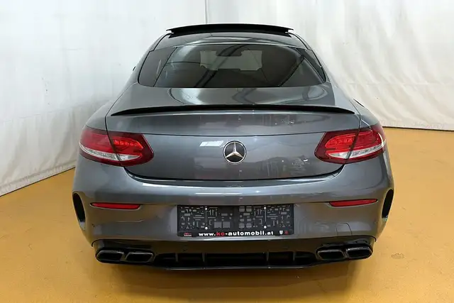 Mercedes-Benz C-Class view 12