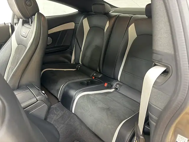 Mercedes-Benz C-Class view 5