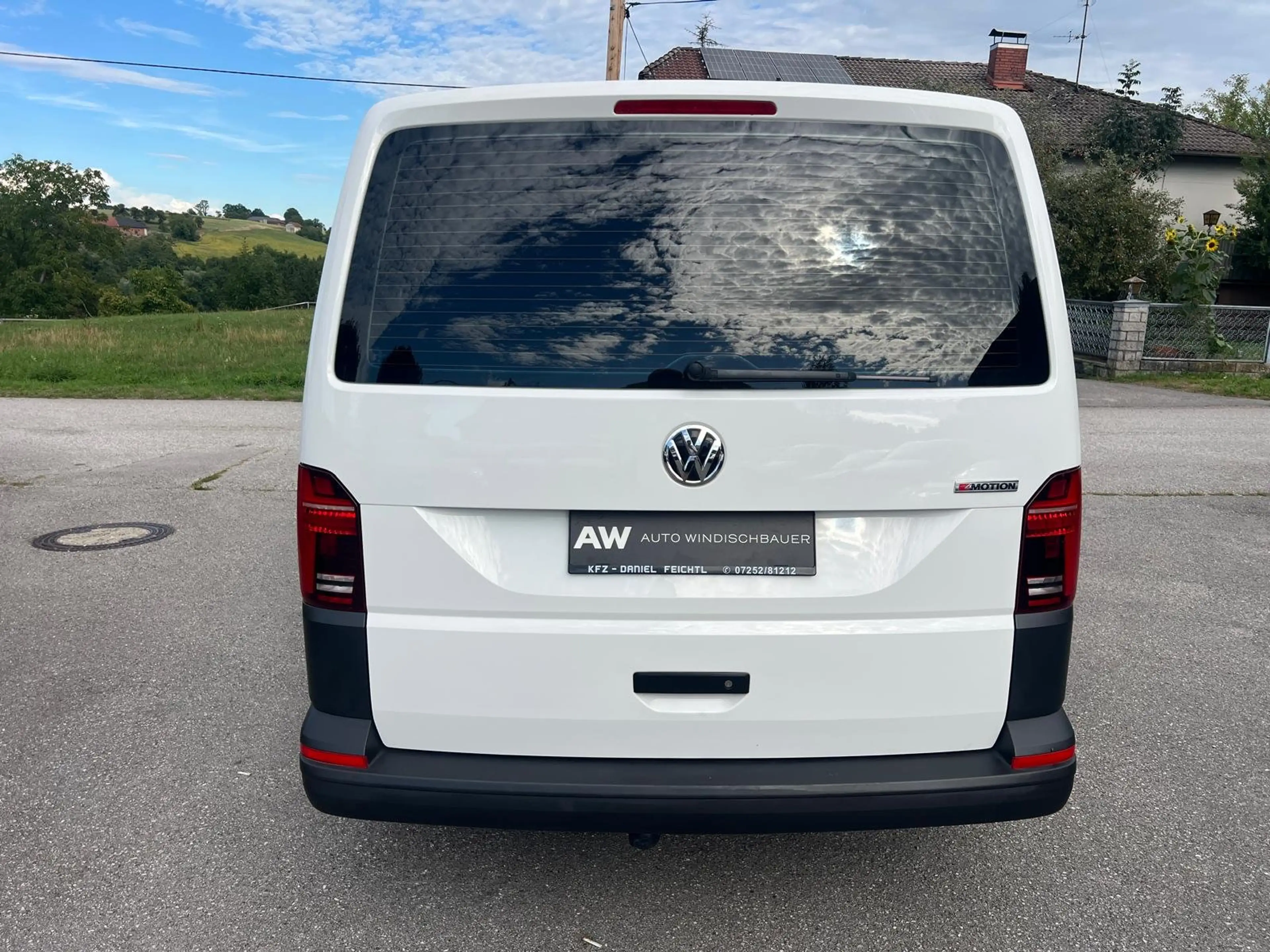 Volkswagen T6.1 Transporter 4MOTION DSG LR *ACC*LED*AHK* — photo 3