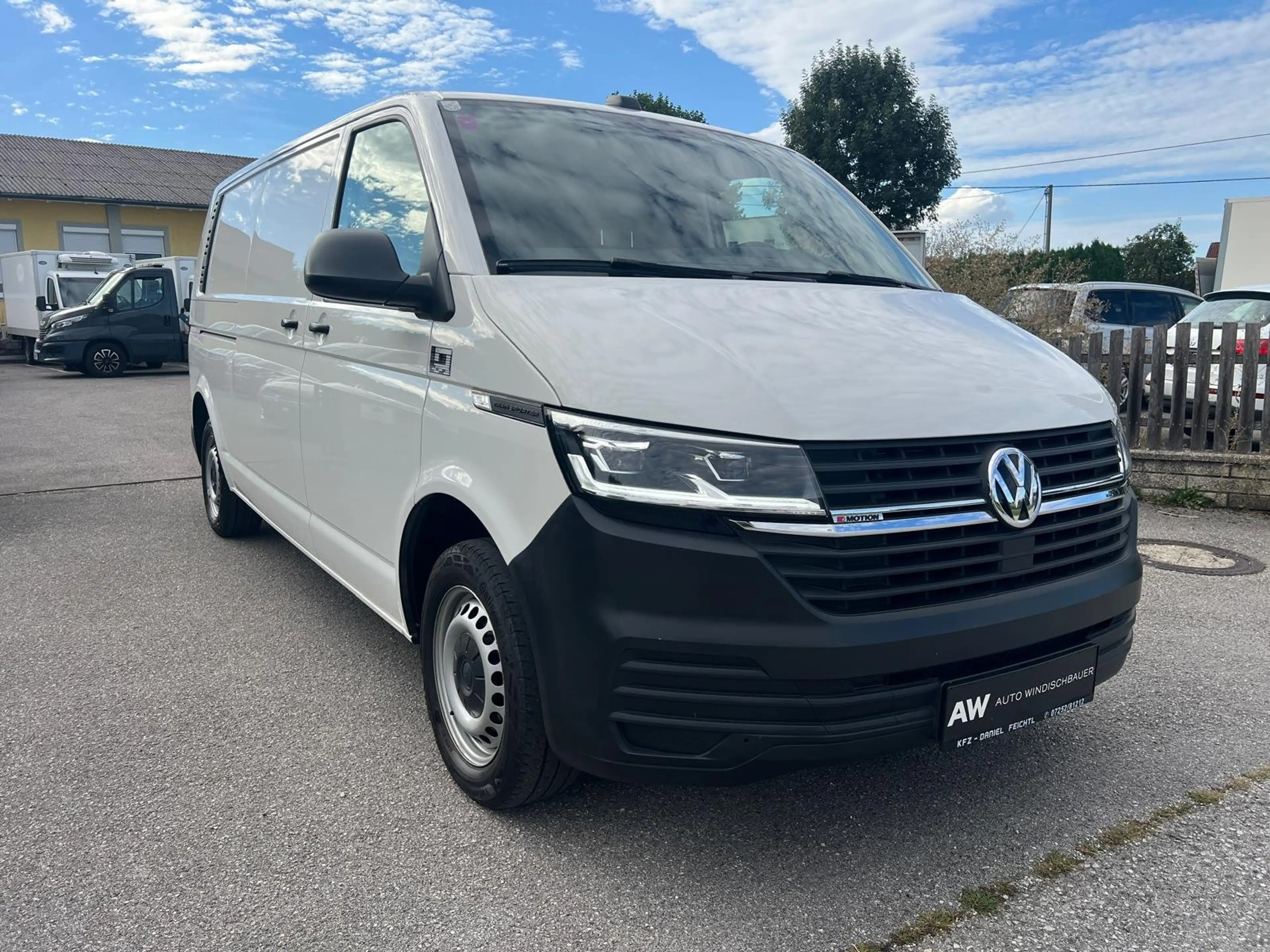 Volkswagen T6.1 Transporter 4MOTION DSG LR *ACC*LED*AHK* — photo 6