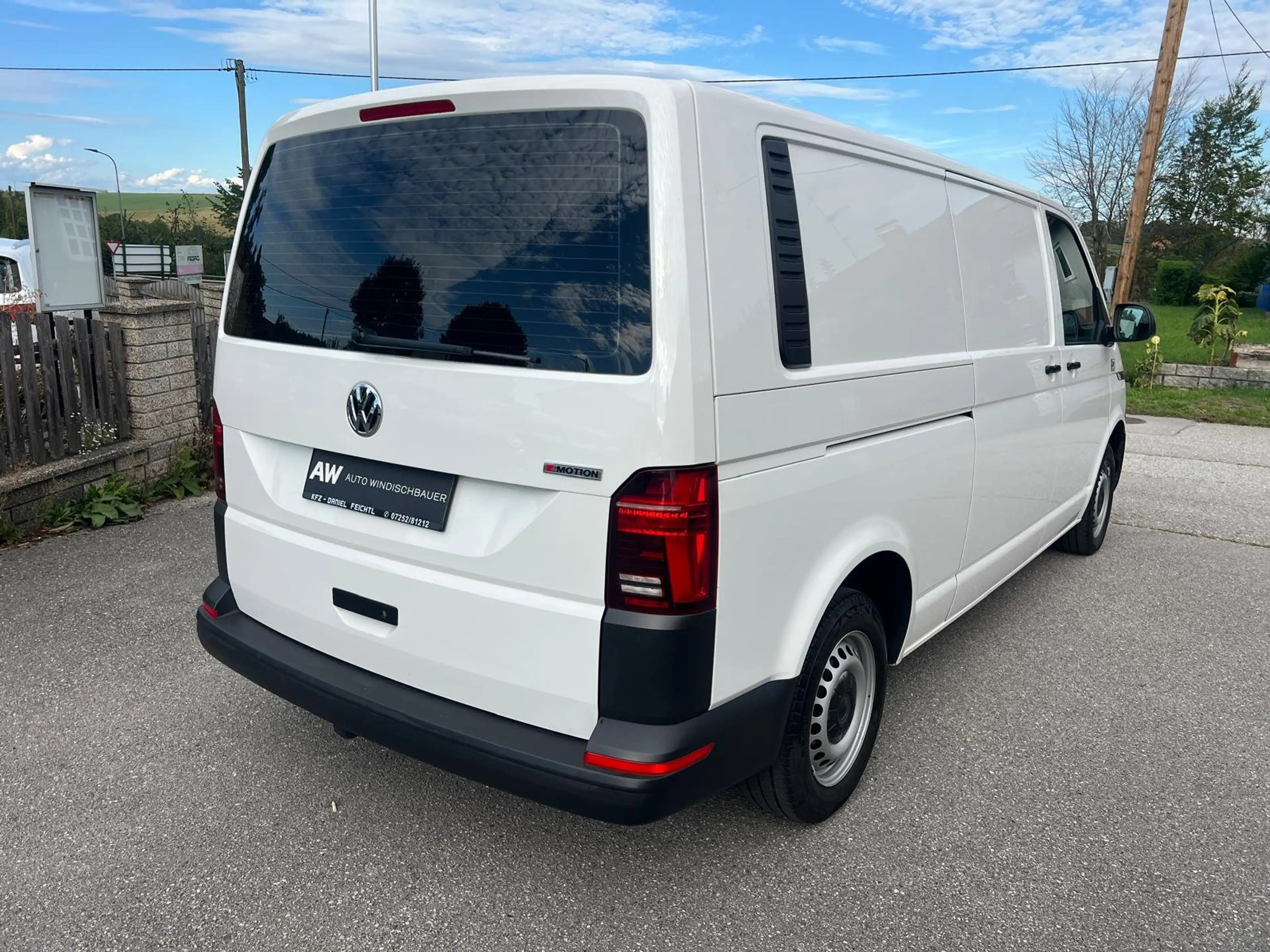 Volkswagen T6.1 Transporter 4MOTION DSG LR *ACC*LED*AHK* — photo 4