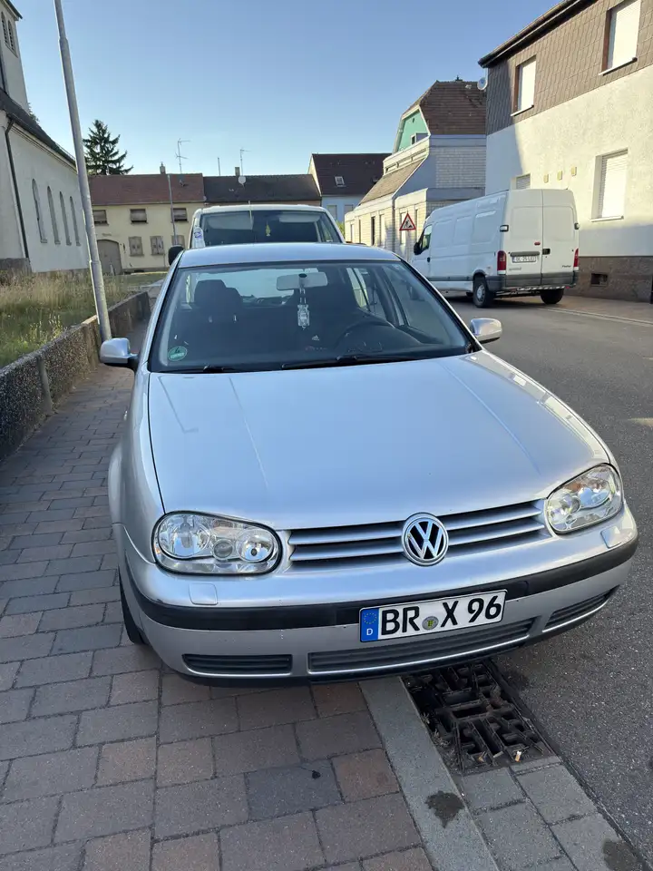 Volkswagen Golf 1.4 Special, foto 1