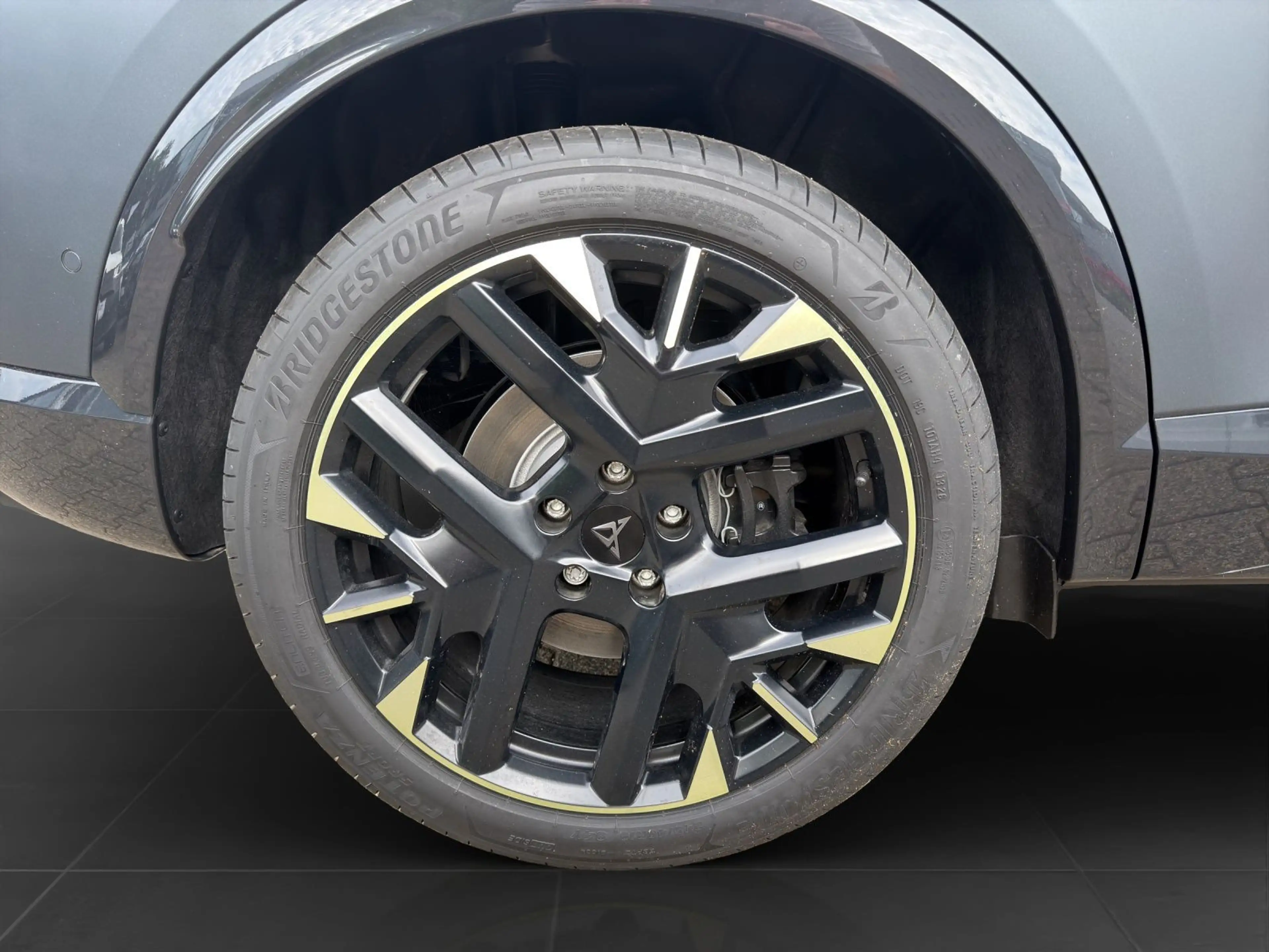 CUPRA Formentor VZ DSG 4D TRIBE EDITION UPE64 MATT SCH — photo 7