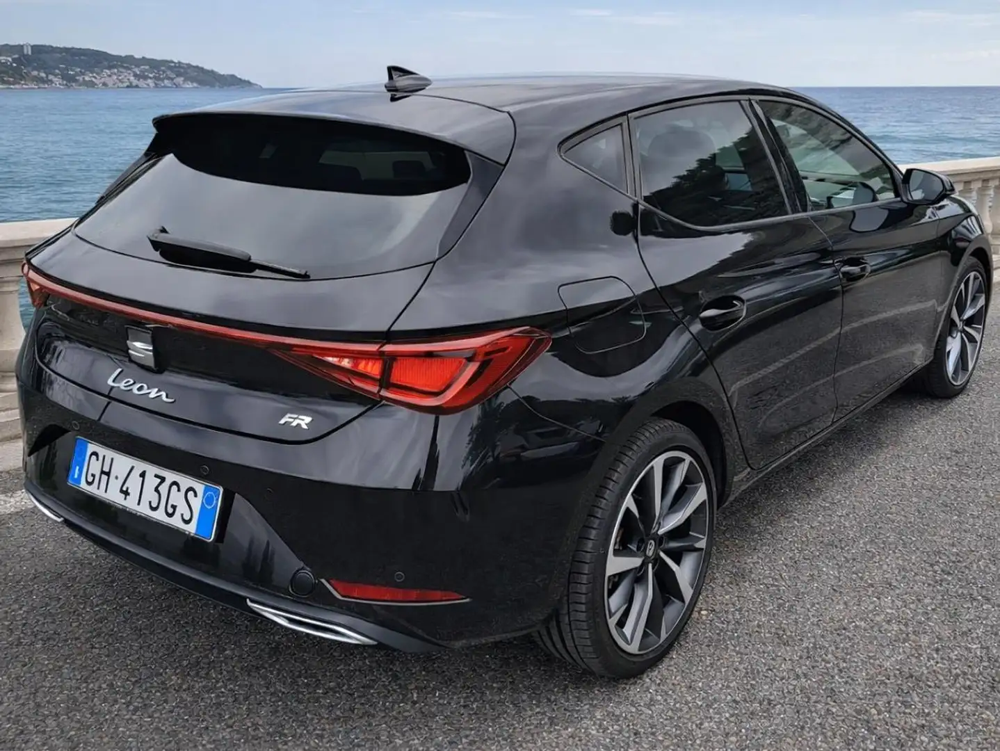 SEAT Leon Leon IV 2020 2.0 tdi FR 150cv dsg. FATTURABILE Schwarz - 2