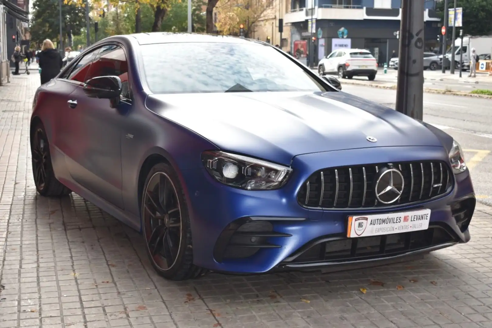 Mercedes-Benz E 53 AMG Coupé 4Matic+ Speedshift TCT 9G Azul - 2