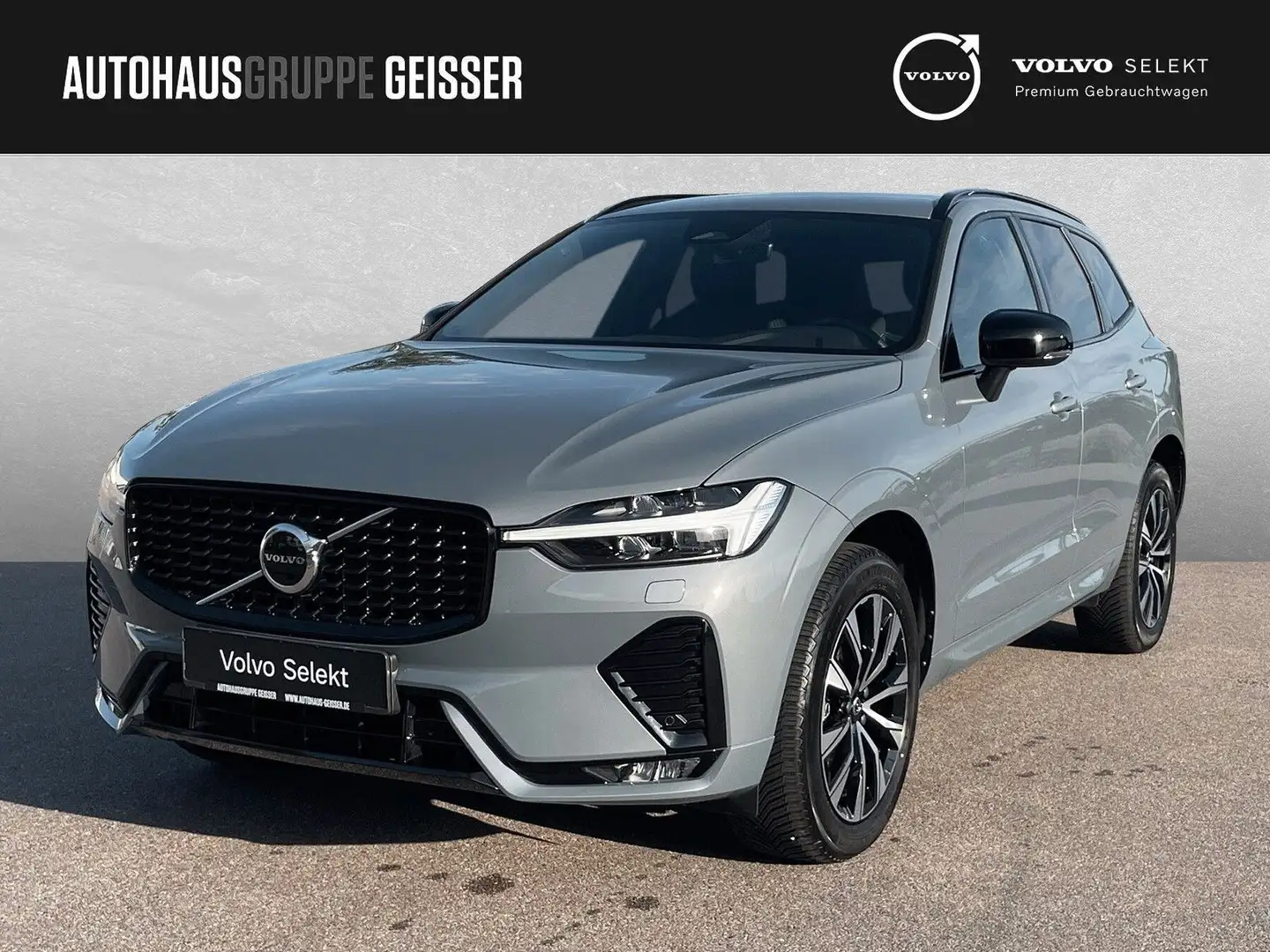 Volvo XC60 B5 AWD Mild-Hybrid Plus Dark AHK ACC BLIS Grau - 1