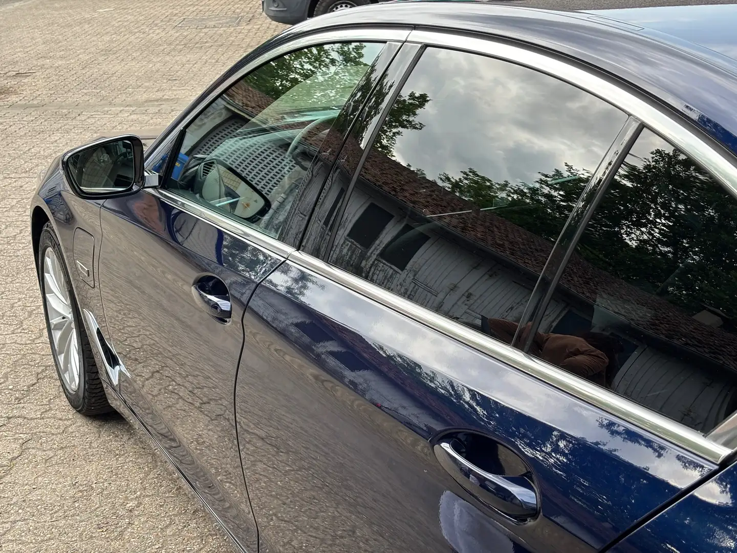 BMW 530 5er Plug-In-Hybrid 530e Aut. Luxury Line Niebieski - 1