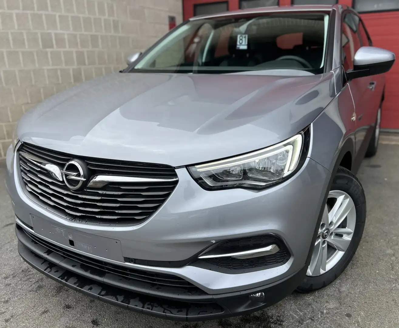 Opel Grandland X 1.2 Turbo ECOTEC Innovation S&S + NAVI + CAMÉRA Grijs - 1