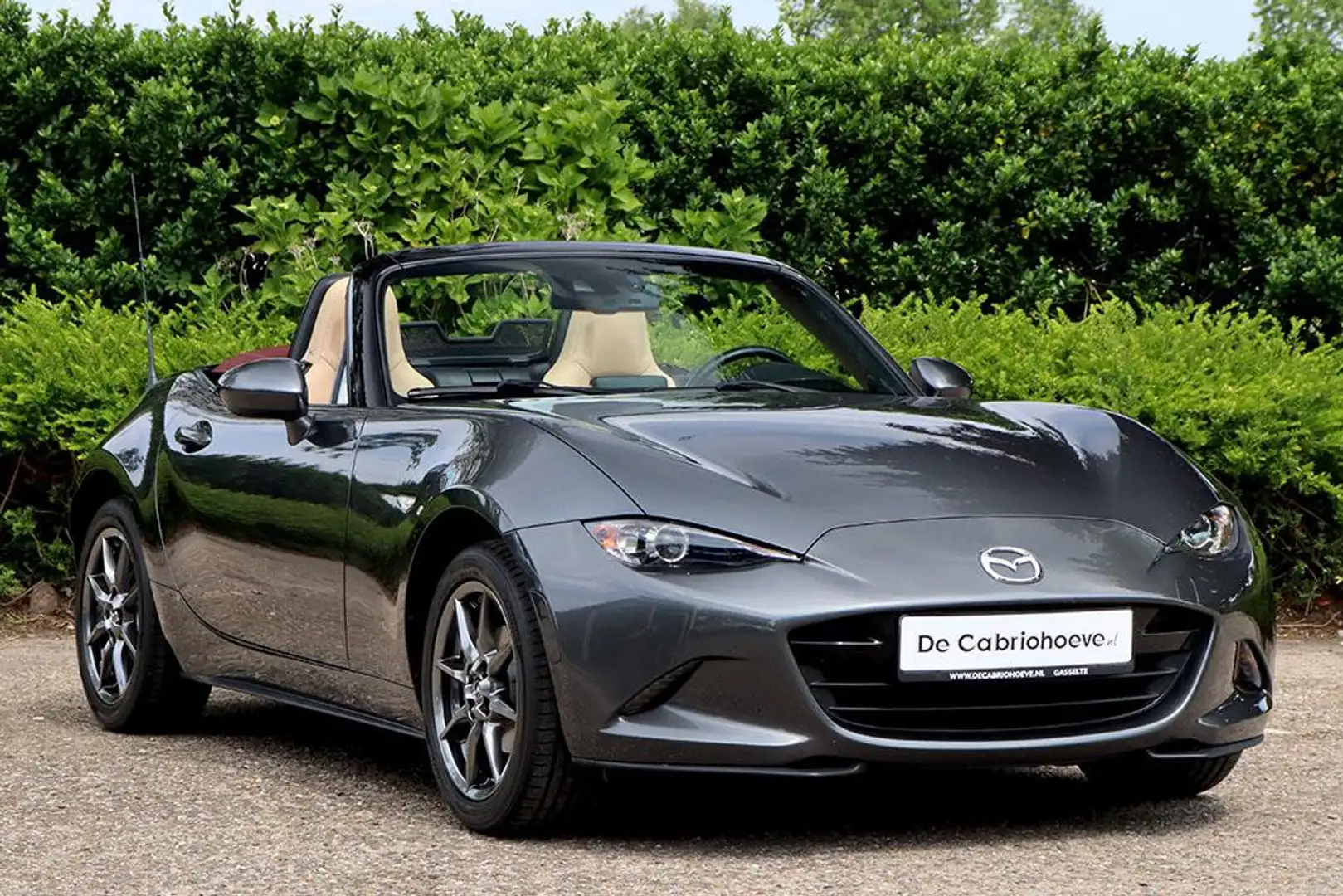 Mazda MX-5 ND 1.5l SkyActiv-G 131 GT-M Machine Gray Metallic Grau - 1
