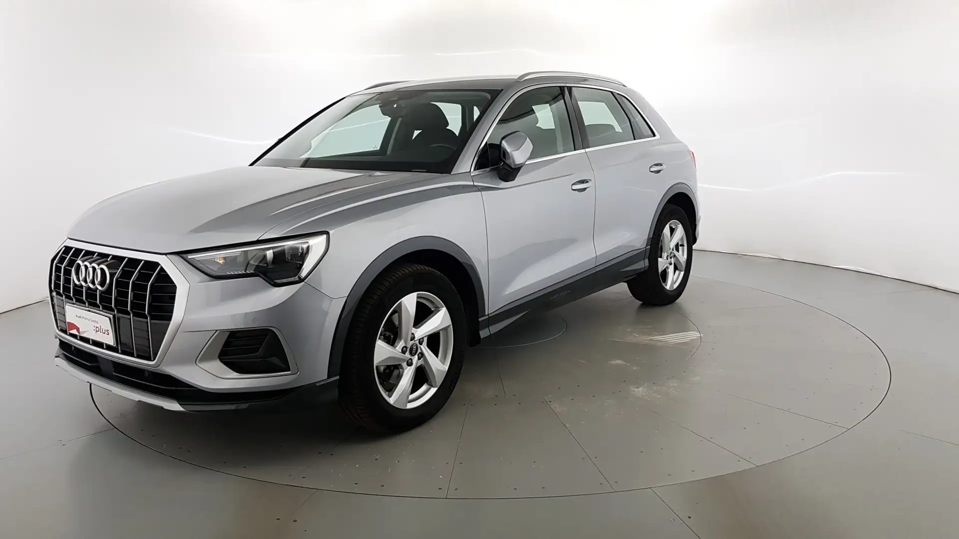 Audi Q3 35 2.0 tdi Business Advanced s-tronic Argento - 1