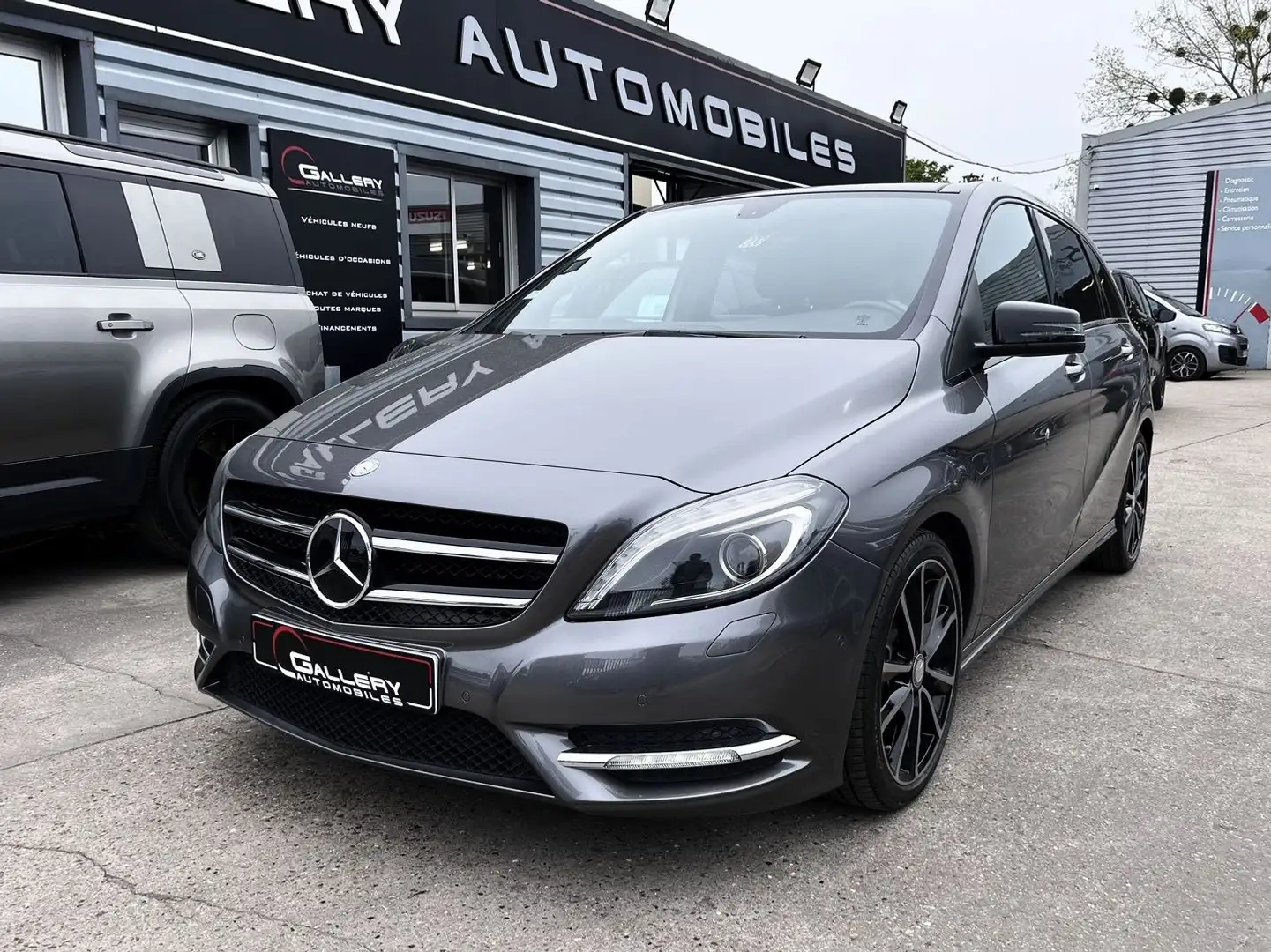 Mercedes-Benz B 180 180 CDI FASCINATION 7G-DCT Gris - 1