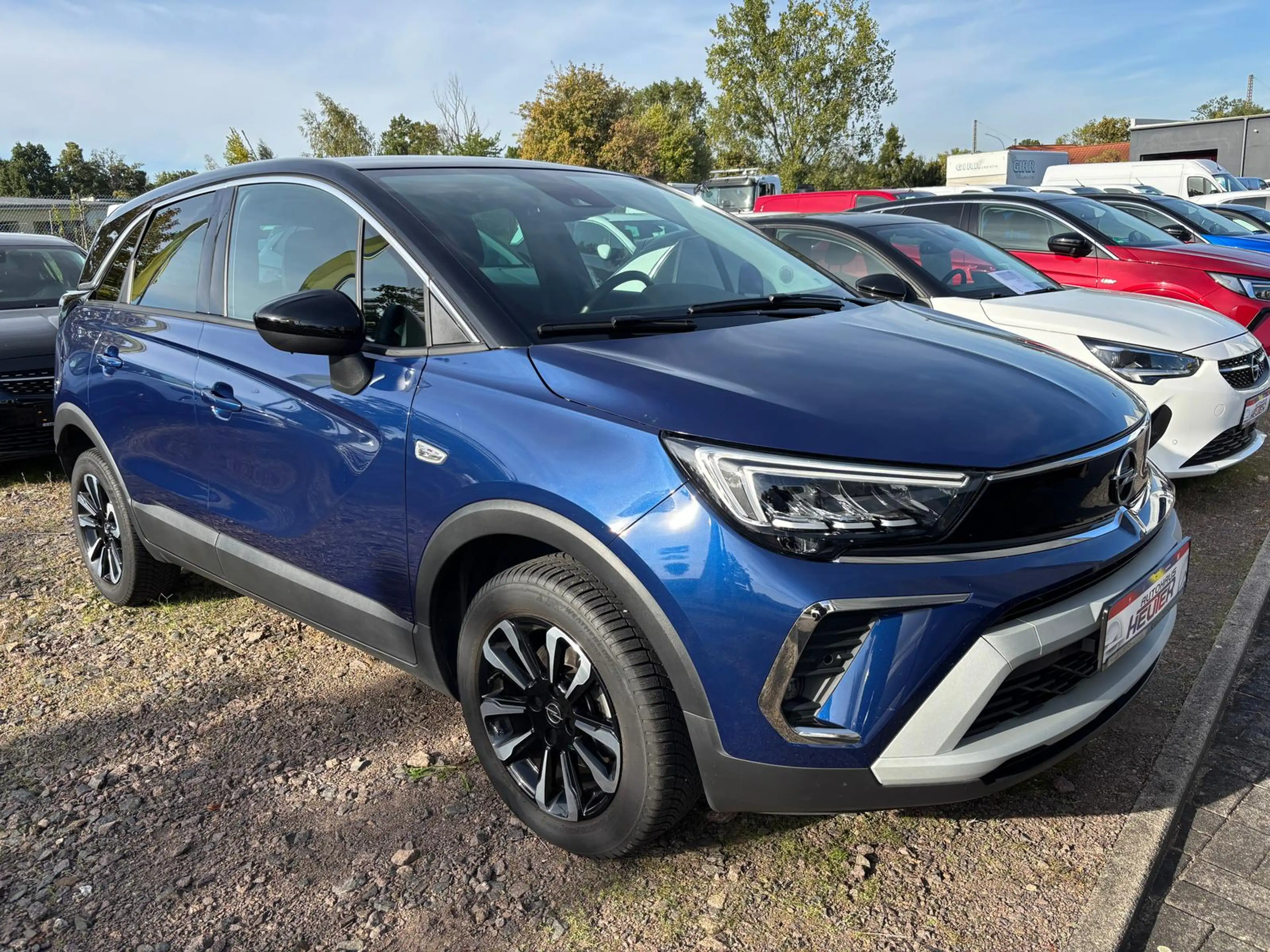 Opel Crossland Elegance Metallic — photo 2