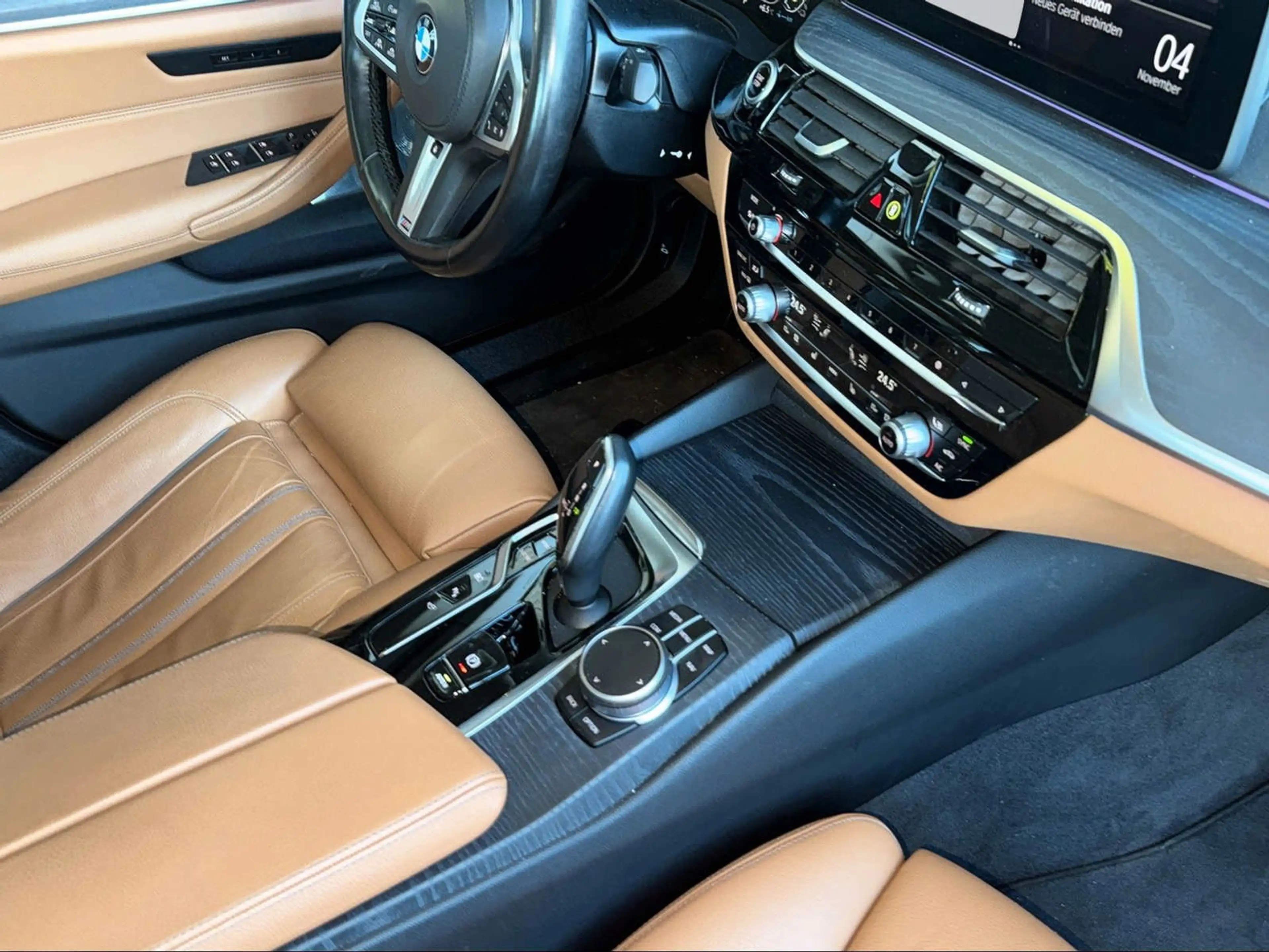 BMW 545 xDrive | M Sport | AHK | 360° | Leder | AHK — photo 11