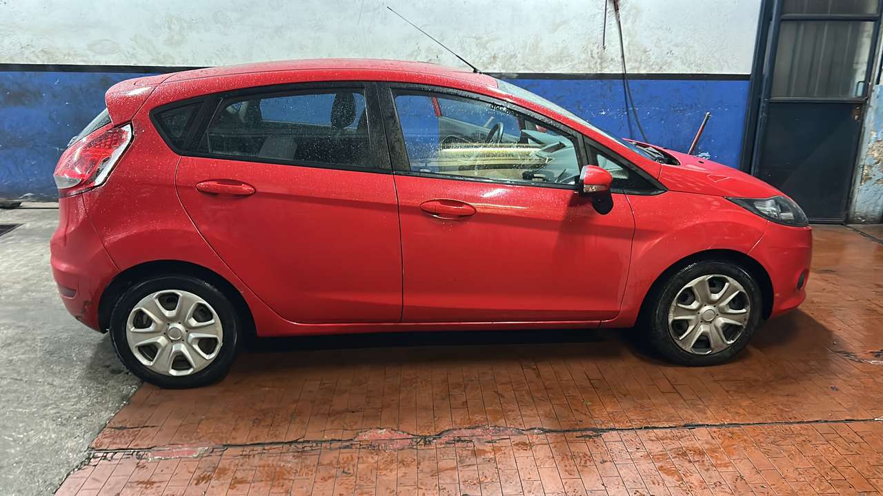 Ford Fiesta 5p 1.2 16v + 82cv