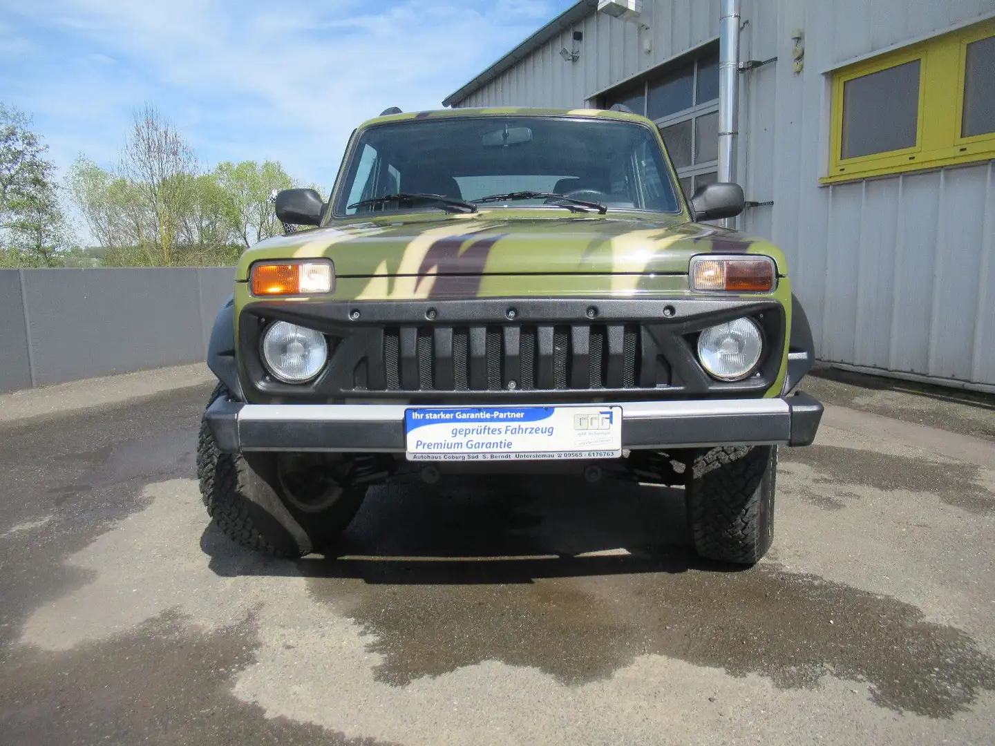 Lada Niva BRONTO 4x4 KLIMA AHK ALU SHZG BÖSER BLICK Beżowy - 2