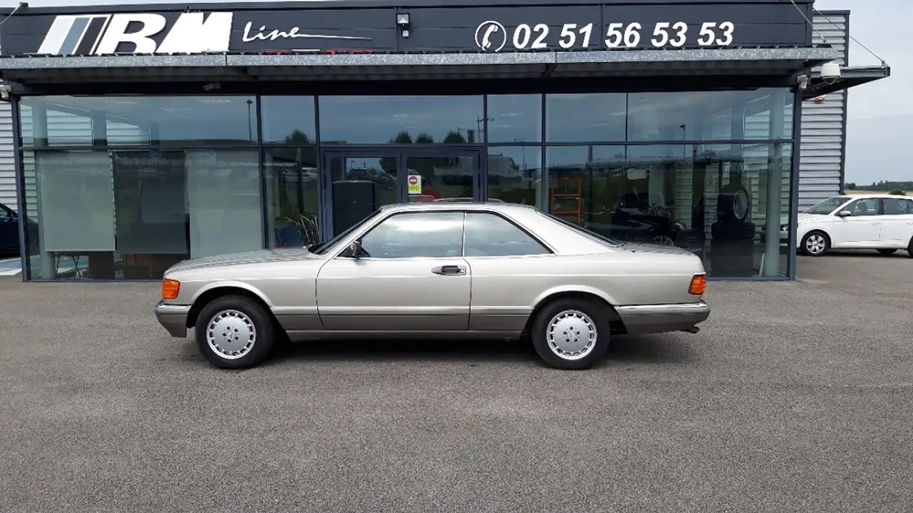 Mercedes-Benz 420 SEC BVA4 218 CH V8, foto 4