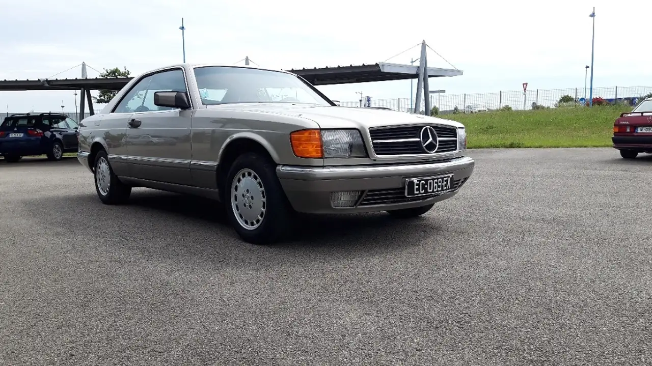 Mercedes-Benz 420 SEC BVA4 218 CH V8, foto 2