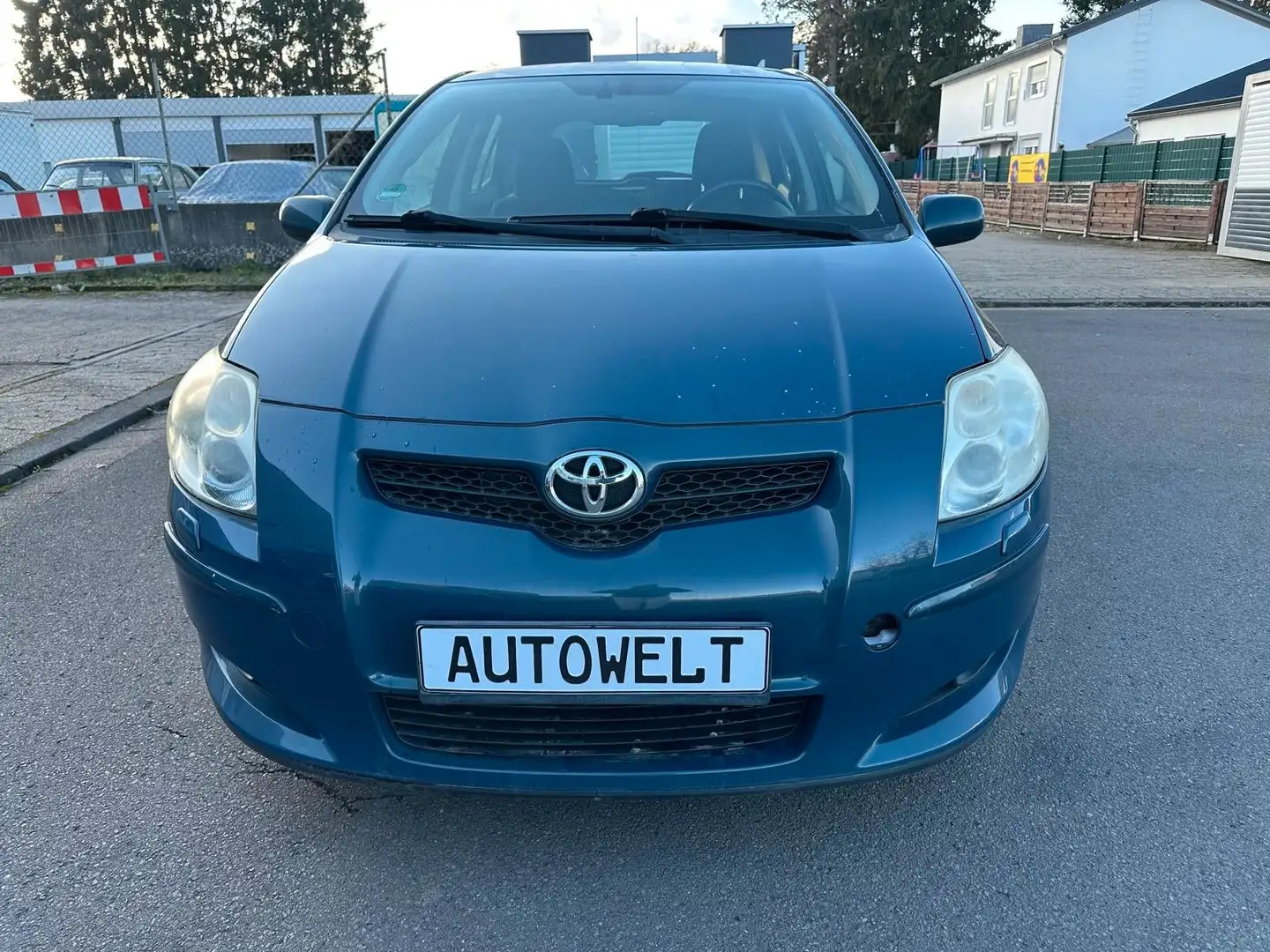 Toyota Auris Executive Klinaautomatik Blau - 2