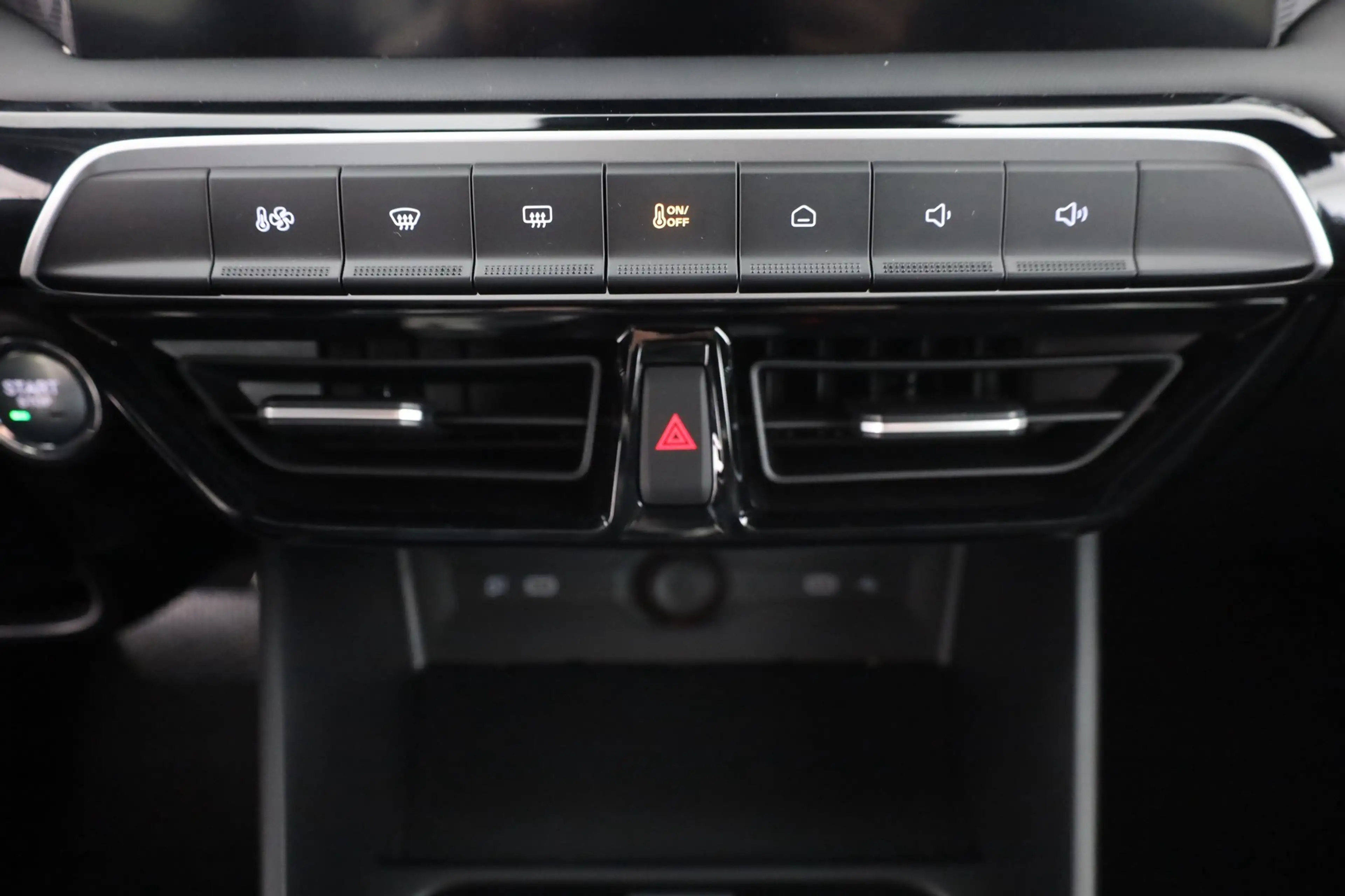 MG MG3 1.5 Hybrid Luxury Aut. LED ACC Navi 360° — photo 12