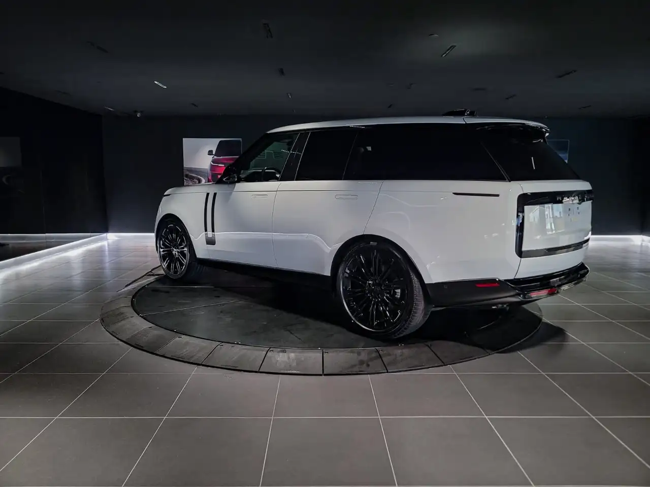 Land Rover Range Rover photo Land Rover Range Rover