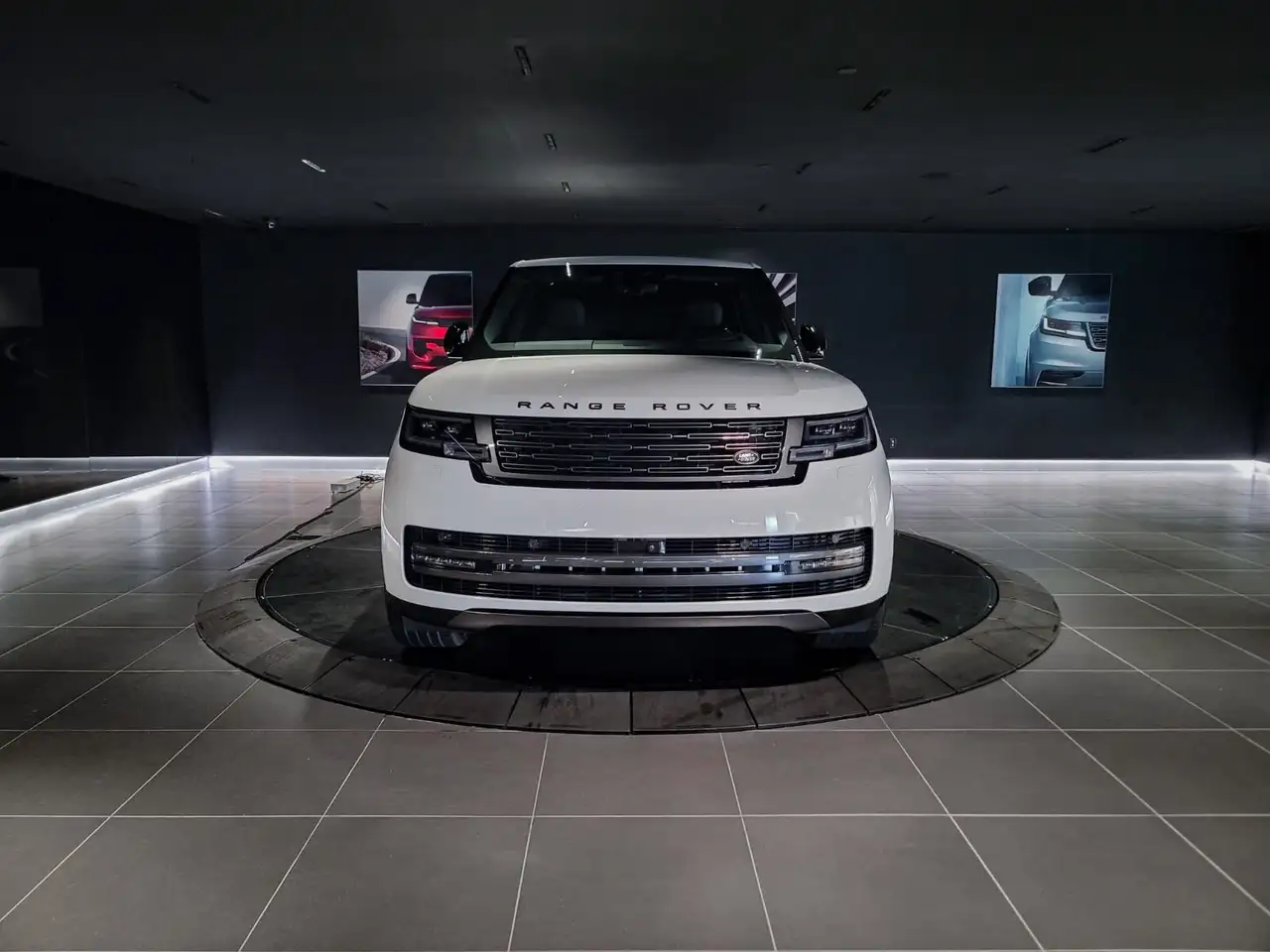 Land Rover Range Rover photo Land Rover Range Rover