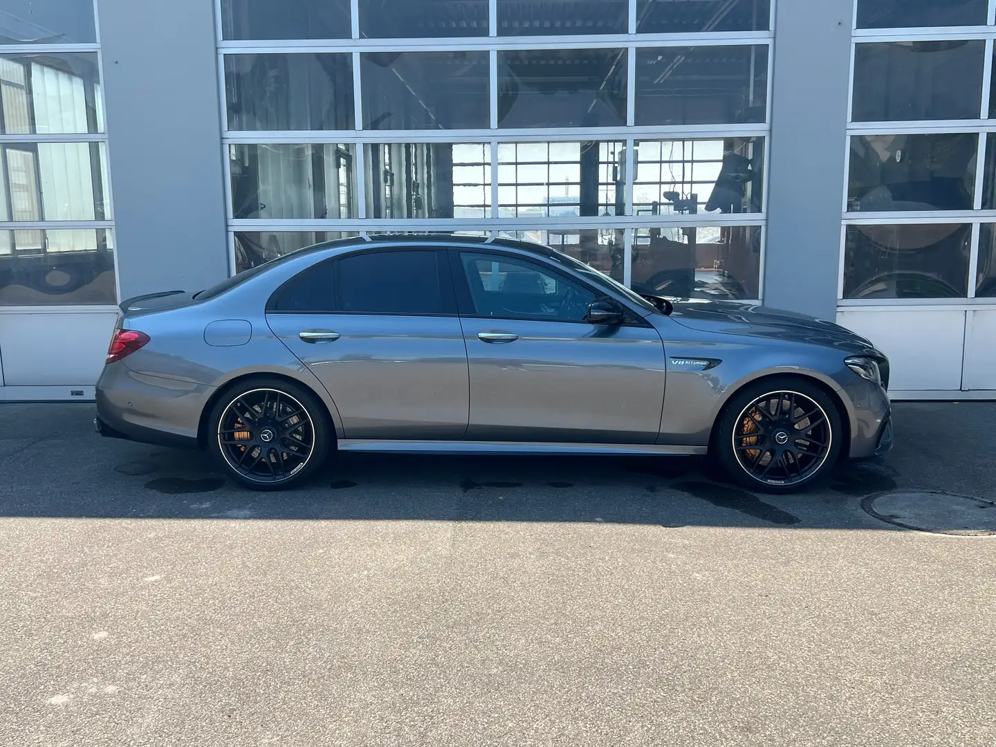 Mercedes-Benz E 63 AMG E 63 S AMG 4Matic+ (213.089) Grau - 2