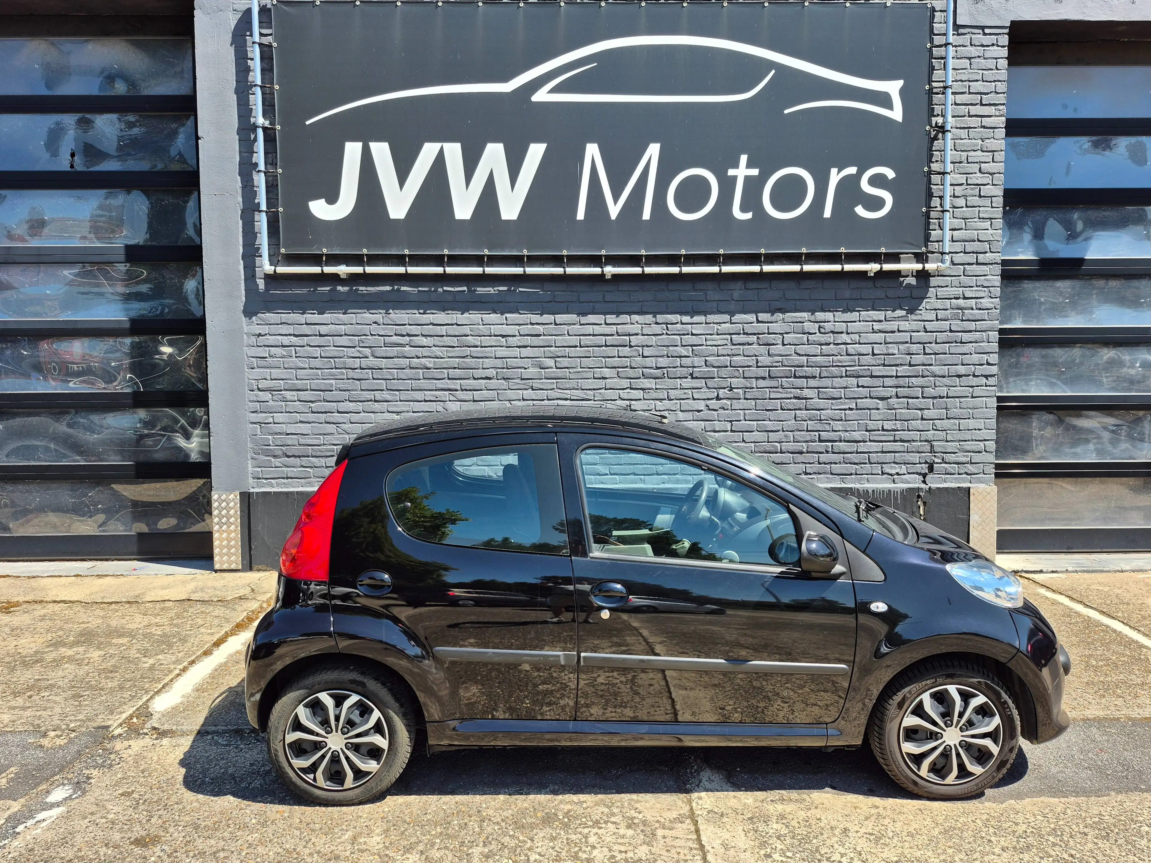 Peugeot 107 107 1.0i — photo 5