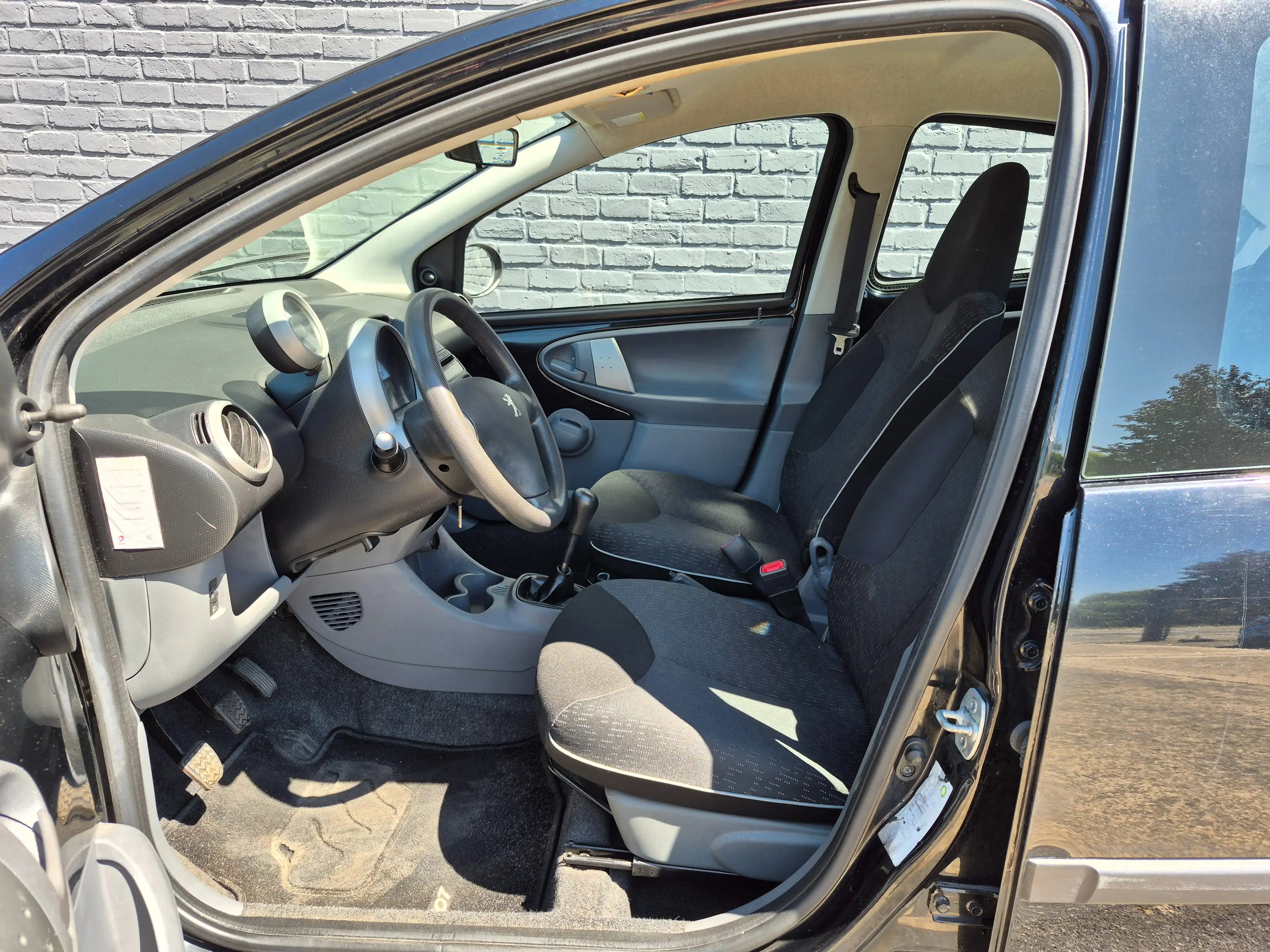 Peugeot 107 107 1.0i — photo 9