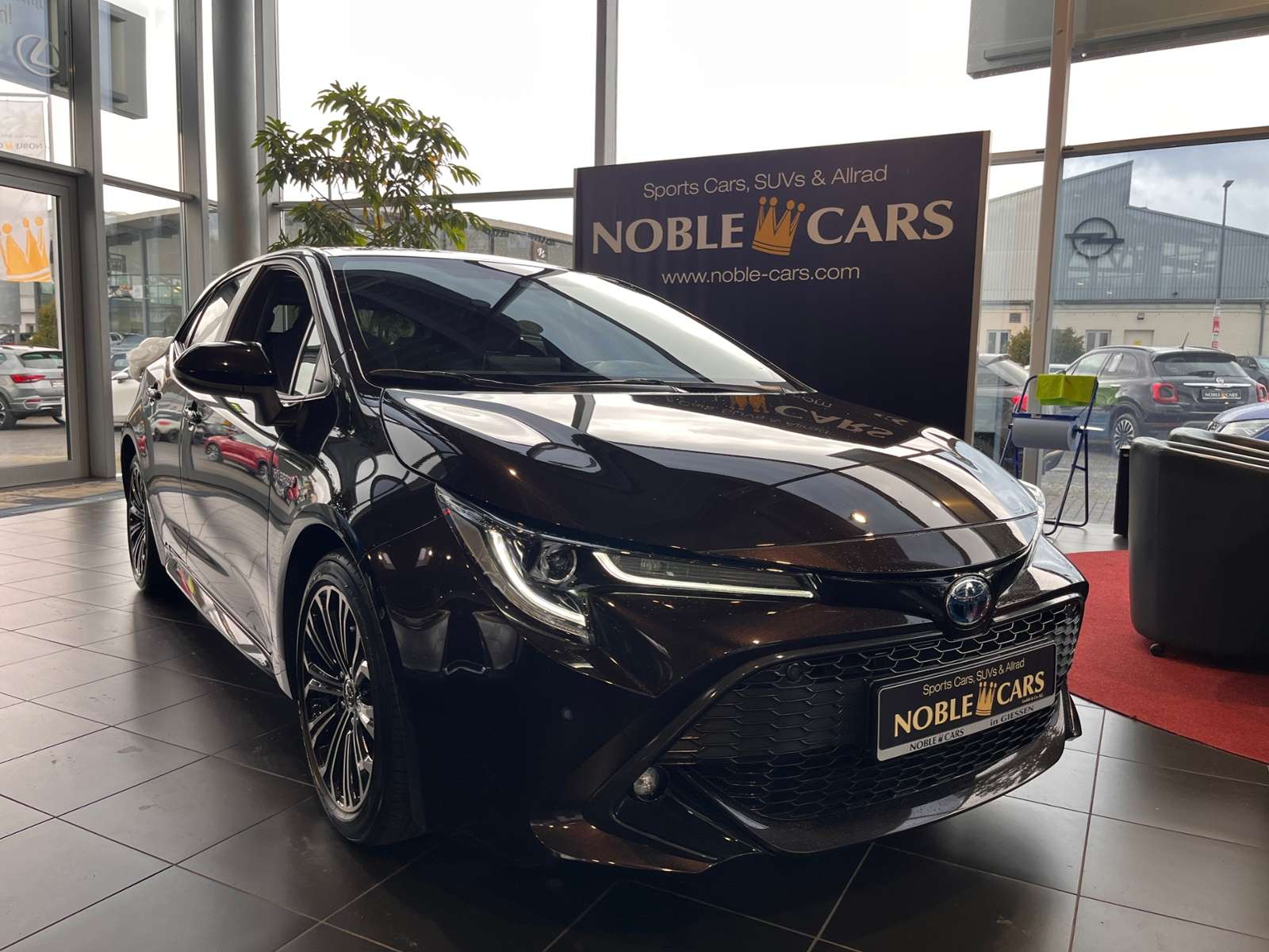 Second hand Toyota Corolla 2.0