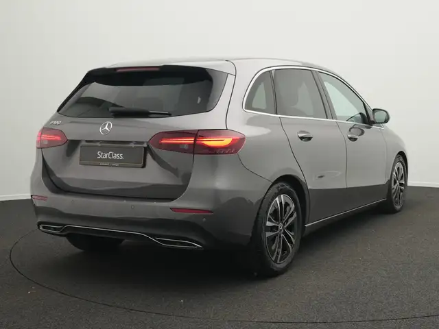 Mercedes-Benz B-Class view 3