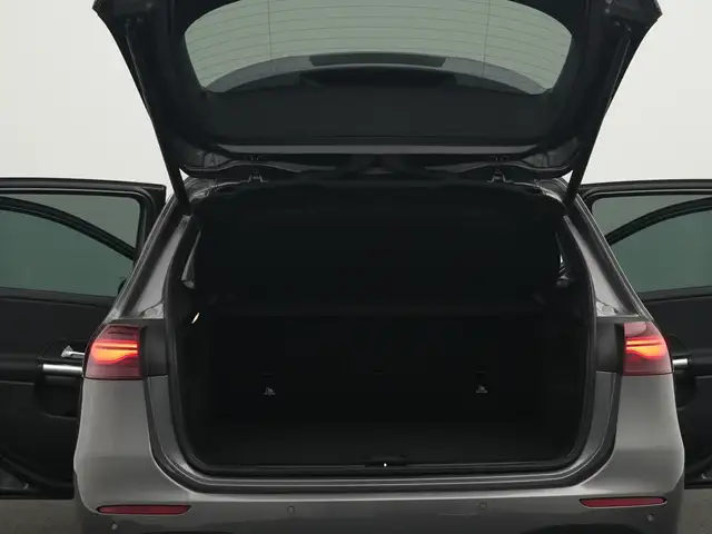 Mercedes-Benz B-Class view 17