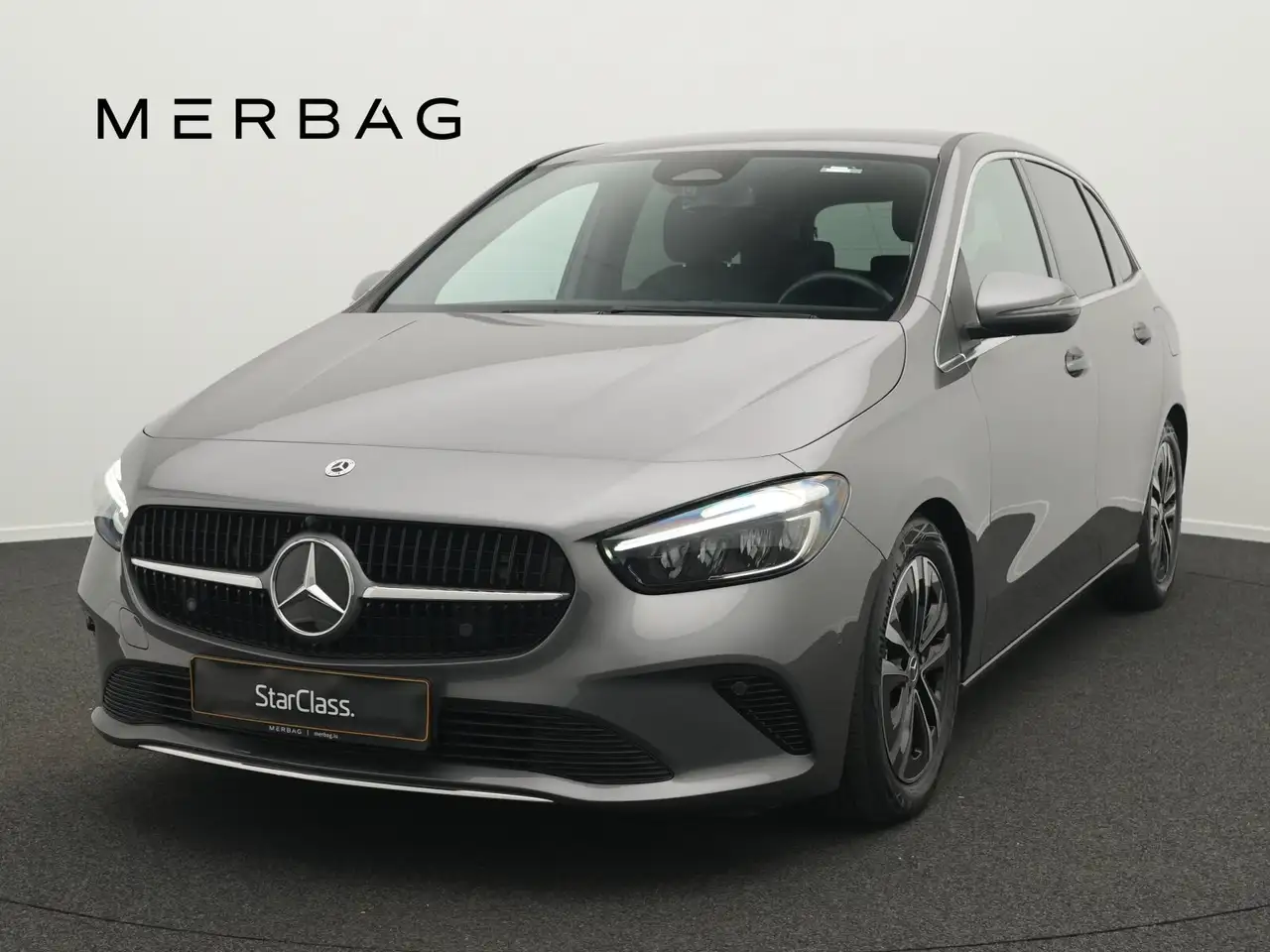 Mercedes-Benz B 180