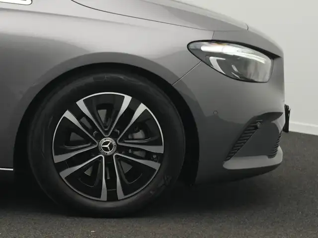 Mercedes-Benz B-Class view 8
