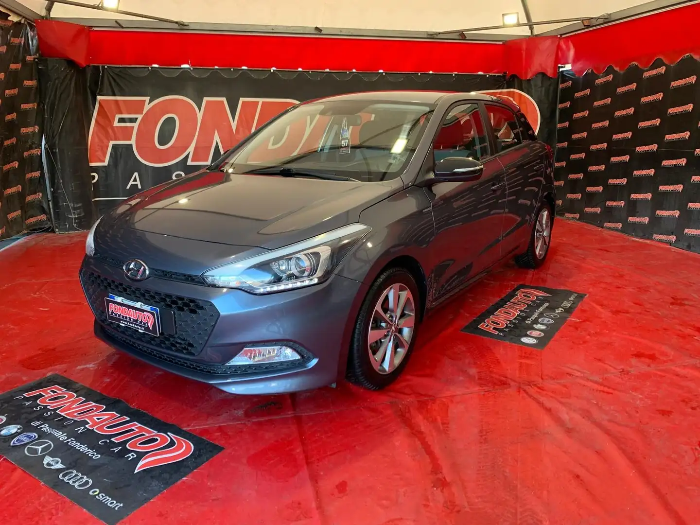 Hyundai i20 i20 5p 1.1 crdi Style 75cv Grigio - 1