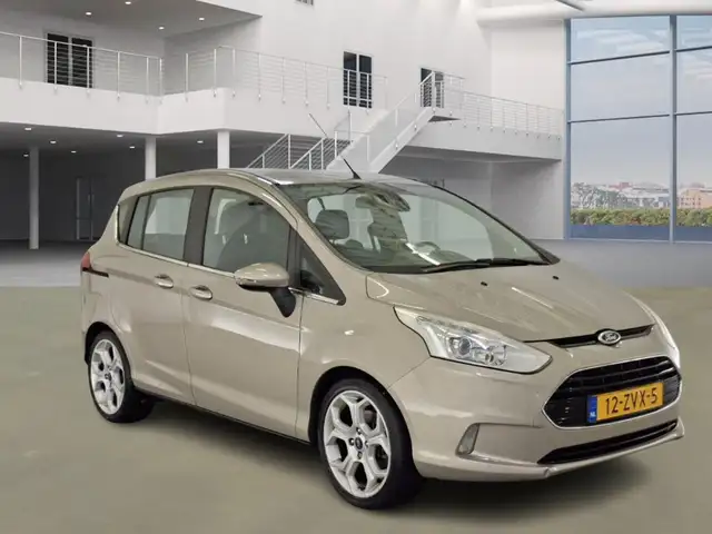 Ford B-Max view 2