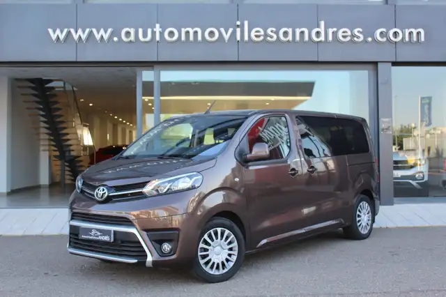 Toyota Proace 2.0D 180CV VX PLUS SHUTTLE L1 AUT