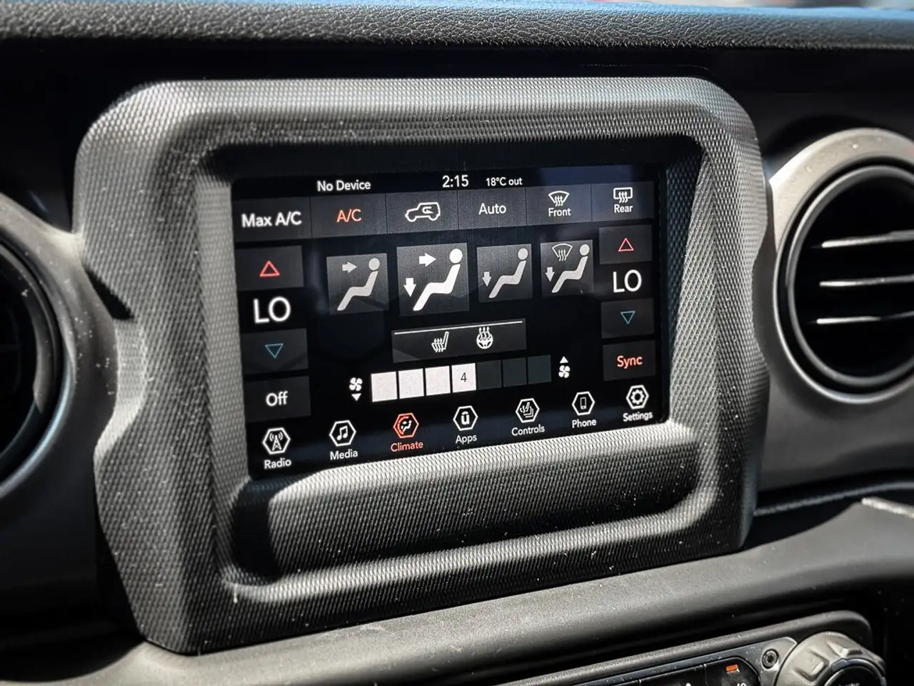 Jeep Wrangler снимка Jeep Wrangler