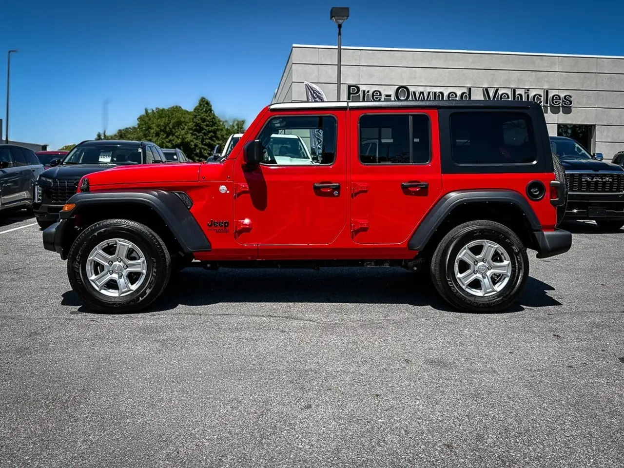 Jeep Wrangler снимка Jeep Wrangler