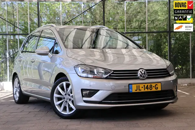 Volkswagen Golf Sportsvan 1.4 TSI Highline / Trekhaak / Navi / PDC + camera