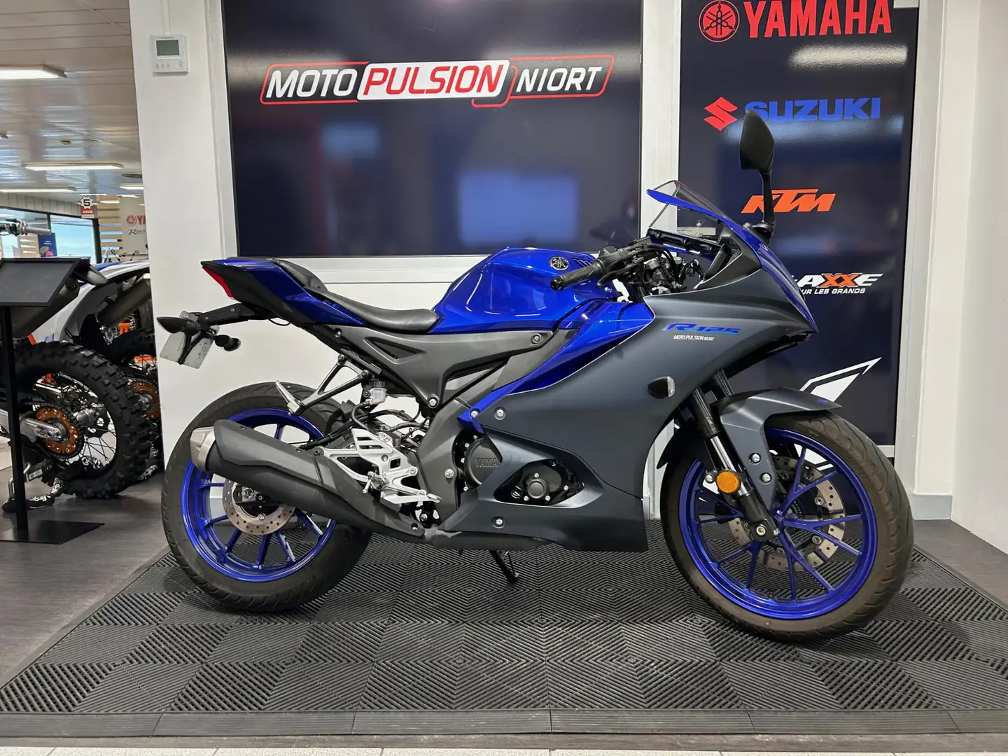 Yamaha YZF-R125 Bleu - 2