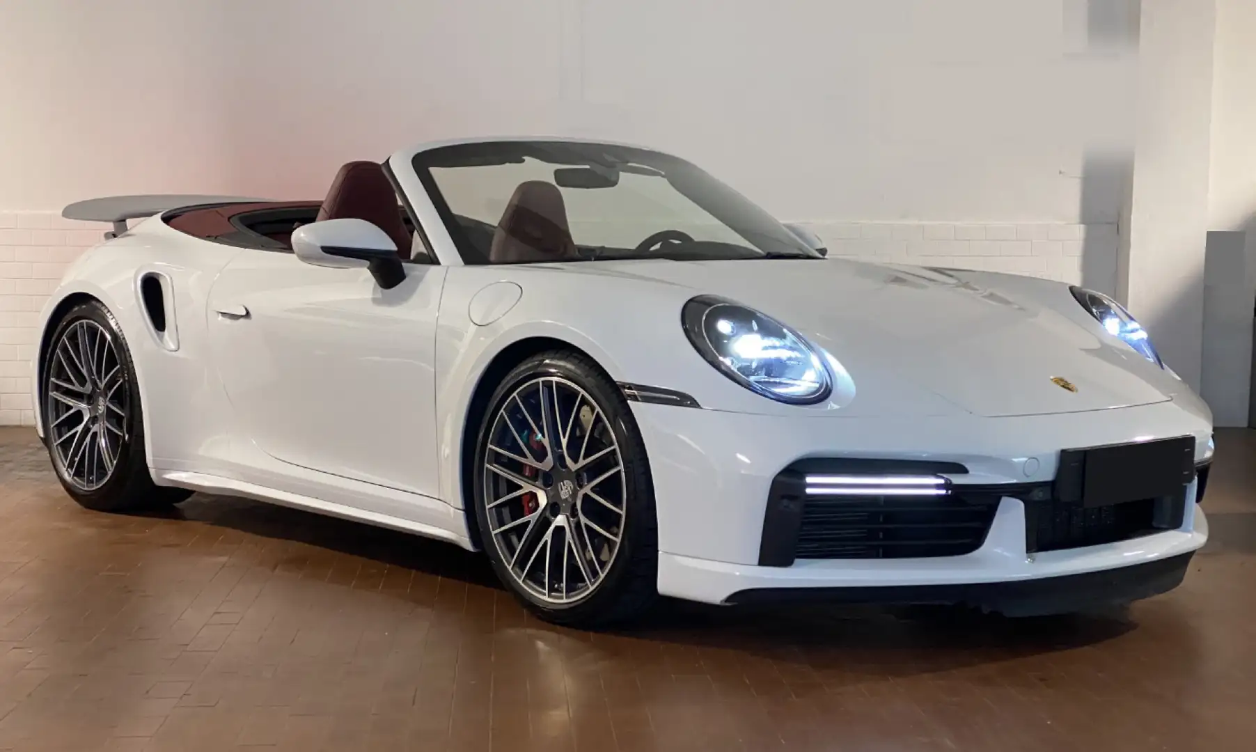 Porsche 992 Cabrio 3.7 Turbo auto Blanc - 2