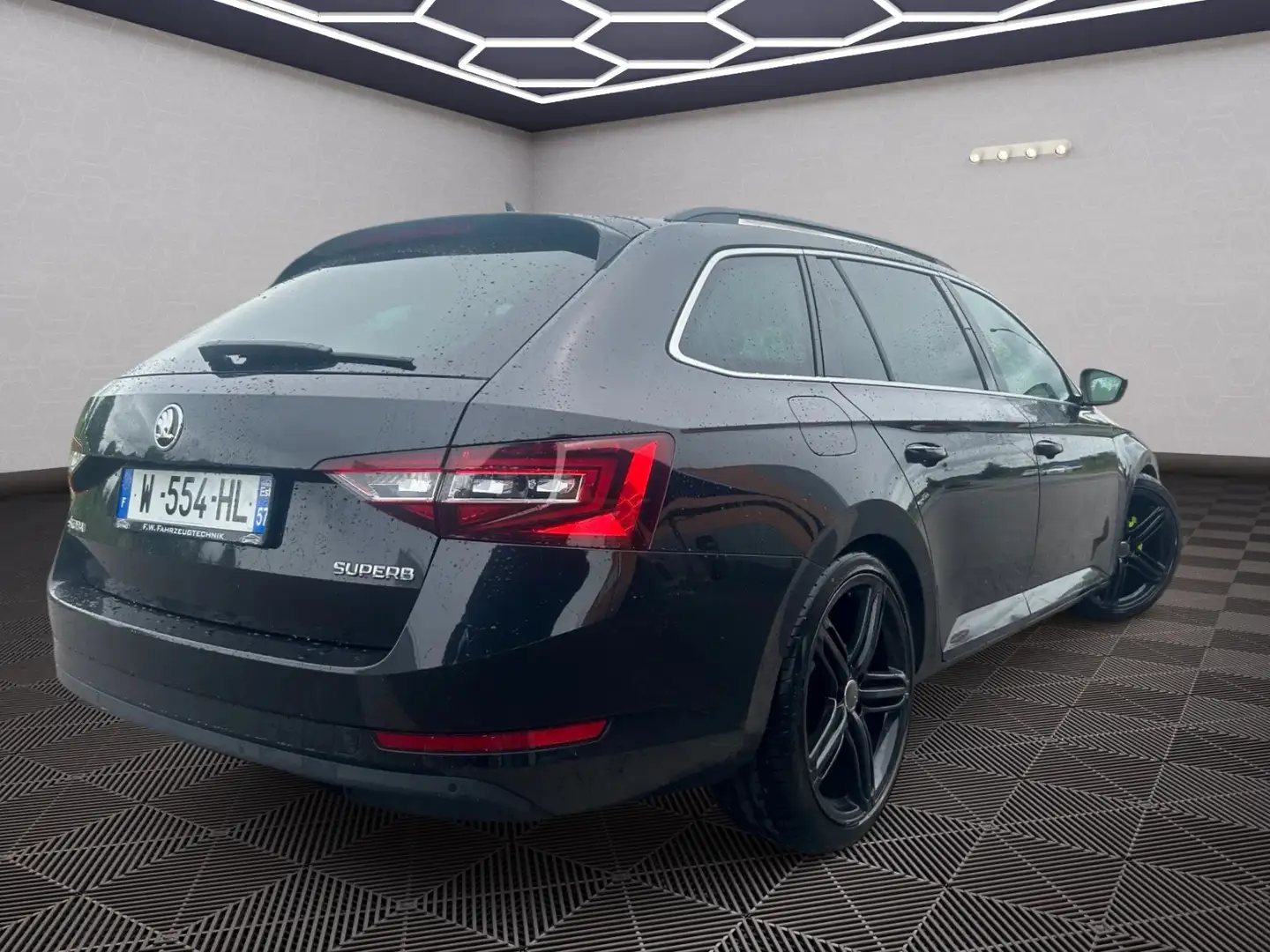 Skoda Superb Ambition Noir - 2