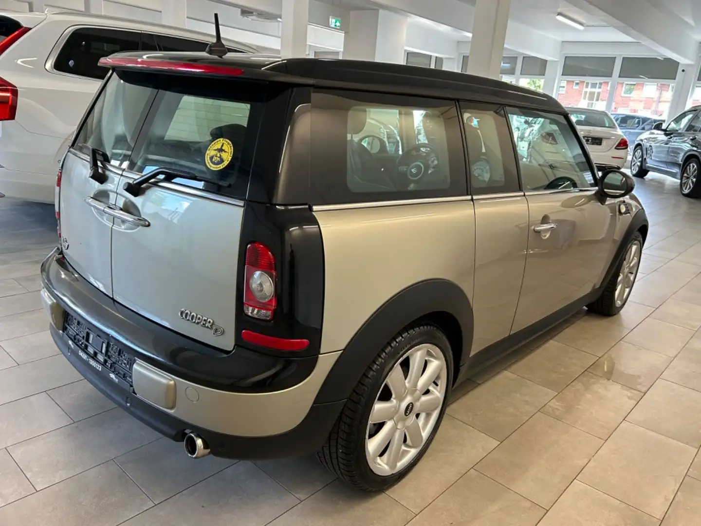 MINI Cooper D Clubman Cooper D Plateado - 2