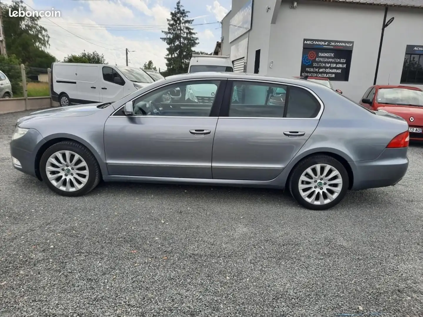 Skoda Superb Ambition DSG 178485KMS 1ER MAIN ETAT IRREPROCHABLE Gris - 2
