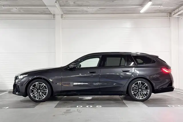 BMW 5 Series view 2