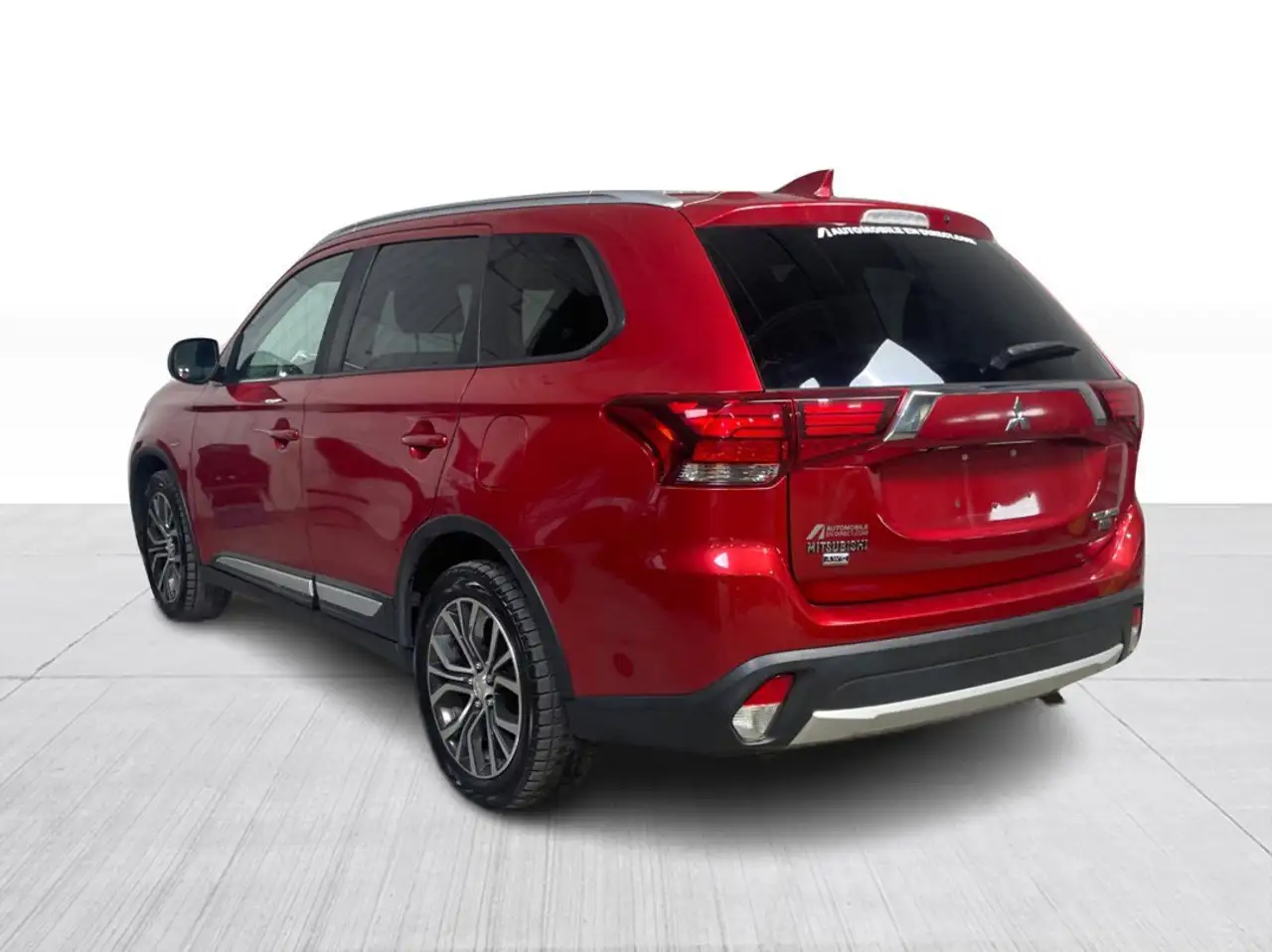Mitsubishi Outlander снимка Mitsubishi Outlander