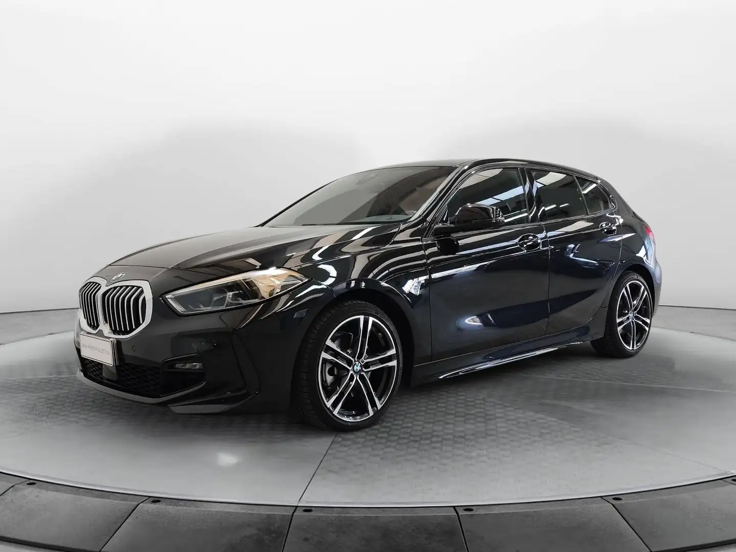 BMW 118 118d MSport Zwart - 1
