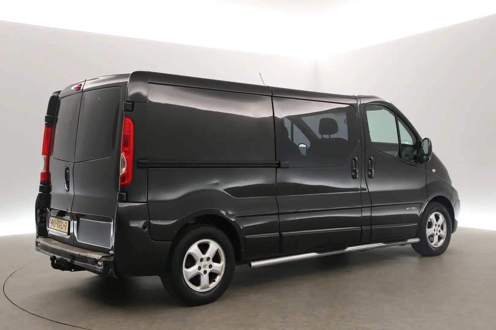 Renault Trafic 2.5 dCi T29 L2H1 | NIEUWE APK tot 06-2026! | Dubbe Černá - 2